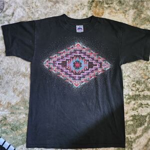 Vintage southwestern design t-shirt.